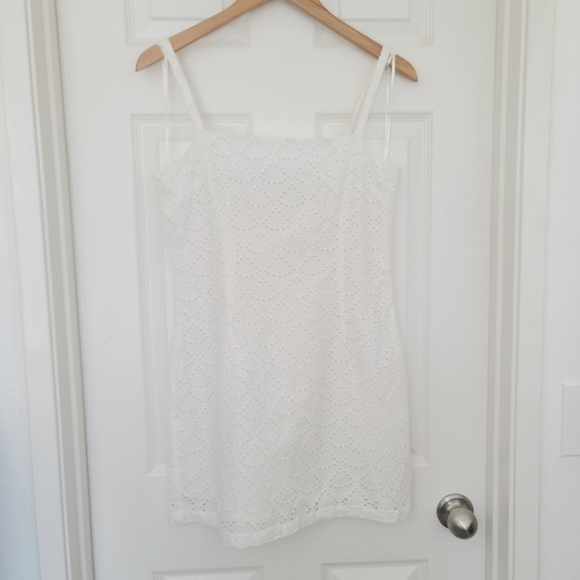 NWT Urban Outfitters White Eyelet Mini Dress Size M - Picture 2 of 8